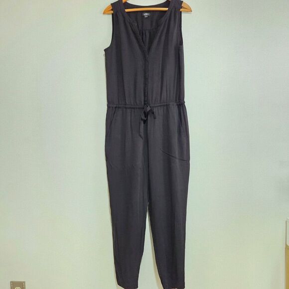 LOFT Pants - EUC LIKE NEW LOFT SLEEVELESS SPLIT V NECK BLACK SOFT JUMPSUIT SIZE 10 / M